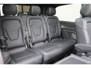 Foto 20 van Mercedes-Benz V-Klasse 300d / AMG / 4-Matic / DC / Luchtvering / Pano / Elec Stoelen / Burmester / V