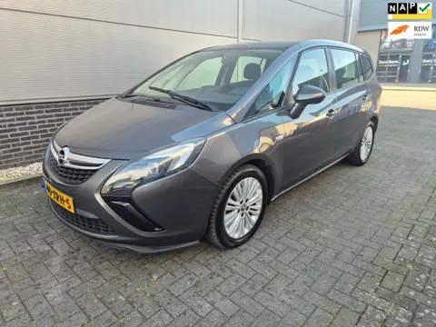 Opel Zafira Tourer 1.4 Business Edition - nap - apk 23-9-2027