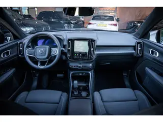 Foto 13 van Volvo XC40 Recharge Core|Elec Trekh|Stoel/Stuurverwarming|Cruise Control|Lane Assist|Camera|