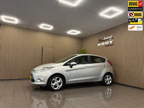 Ford Fiesta 1.25 Titanium * 77.763 km + NAP / Airco / LM Velgen / NL Auto *