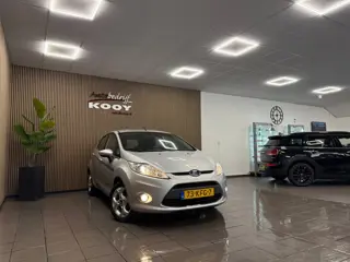 Foto 16 van Ford Fiesta 1.25 Titanium * 77.763 km + NAP / Airco / LM Velgen / NL Auto *
