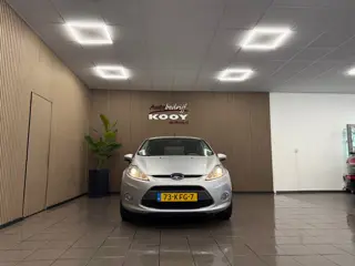 Foto 15 van Ford Fiesta 1.25 Titanium * 77.763 km + NAP / Airco / LM Velgen / NL Auto *