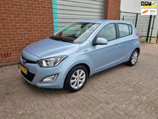Hyundai I20 1.2i i-Deal 5-Drs Airco! Bj:2014 NAP!