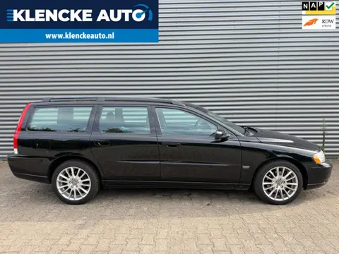 Volvo V70 2.5T Summum 209PK 268.694km Automaat Leer Navigatie Youngtimer Goed onderhouden 5-cilinder