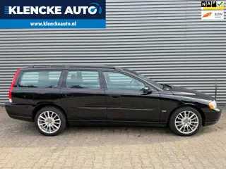 Volvo V70 2.5T Summum 209PK 268.694km Automaat Leer Navigatie Youngtimer Goed onderhouden 5-cilinder