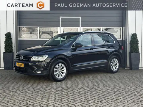 Volkswagen Tiguan ACT Highline | Alcantara | Keyless Entry/Start | Adaptive Cruise | Elec. Achterkle