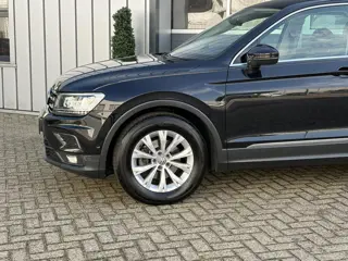 Foto 13 van Volkswagen Tiguan ACT Highline | Alcantara | Keyless Entry/Start | Adaptive Cruise | Elec. Achterkle