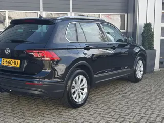 Foto 19 van Volkswagen Tiguan ACT Highline | Alcantara | Keyless Entry/Start | Adaptive Cruise | Elec. Achterkle