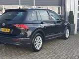 Foto 29 van Volkswagen Tiguan ACT Highline | Alcantara | Keyless Entry/Start | Adaptive Cruise | Elec. Achterkle