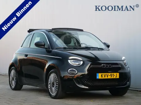 Fiat 500C Urban 42 kWh 119 Pk DAB / Apple Carplay / Camera / Stoelverwarming / SOH 95,7 %