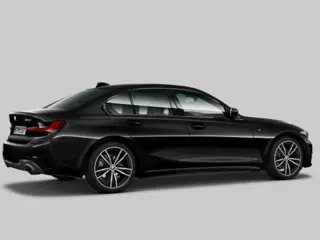 Foto 13 van BMW 3-serie 320i M-Sport | Schuifdak | Laser | Comfort Access