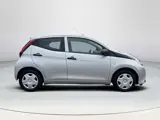 Foto 27 van Toyota Aygo 1.0 VVT-i x-fun | 5 deurs | Airconditioning | Bluetooth | Elektrische ramen voor | Centr