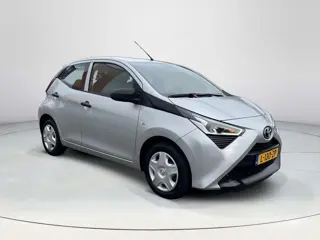 Foto 18 van Toyota Aygo 1.0 VVT-i x-fun | 5 deurs | Airconditioning | Bluetooth | Elektrische ramen voor | Centr