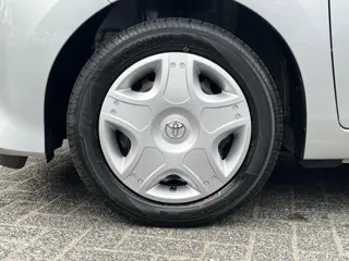 Foto 20 van Toyota Aygo 1.0 VVT-i x-fun | 5 deurs | Airconditioning | Bluetooth | Elektrische ramen voor | Centr