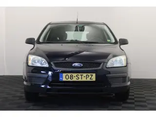 Foto 12 van Ford Focus 1.6-16V Champion (bj 2006)