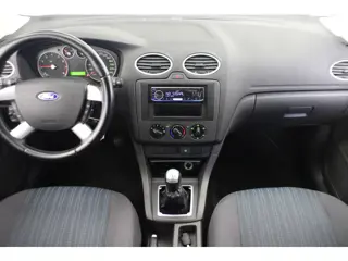 Foto 18 van Ford Focus 1.6-16V Champion (bj 2006)
