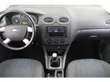 Foto 28 van Ford Focus 1.6-16V Champion (bj 2006)