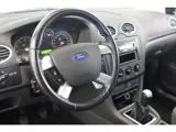 Foto 21 van Ford Focus 1.6-16V Champion (bj 2006)