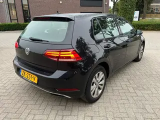 Foto 17 van Volkswagen Golf 1.0 TSI Trendline