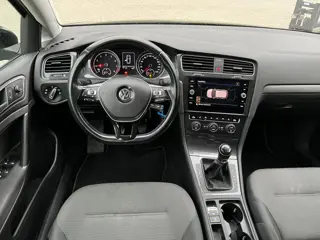 Foto 20 van Volkswagen Golf 1.0 TSI Trendline