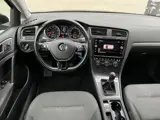 Foto 30 van Volkswagen Golf 1.0 TSI Trendline