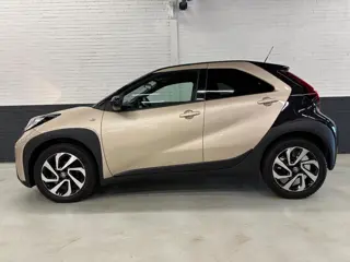 Foto 20 van Toyota Aygo X 1.0 VVT-i MT Pulse | Carplay | 17" | Camera |stoelverwarming