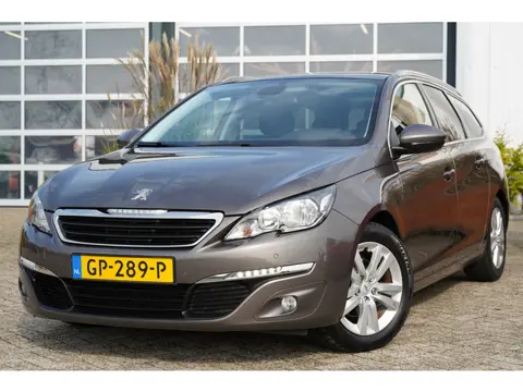 Peugeot 308 SW 1.2 PureTech Blue Lease Executive 110pk | Audio-navigatie full map | Cruise Control |