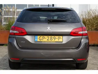 Foto 17 van Peugeot 308 SW 1.2 PureTech Blue Lease Executive 110pk | Audio-navigatie full map | Cruise Control |