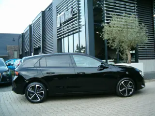 Foto 19 van Opel ASTRA 1.2 Turbo GS - 131pk