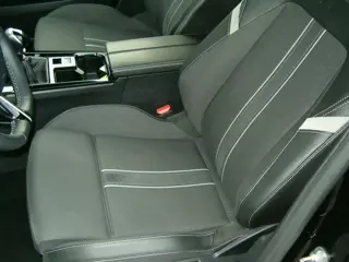 Foto 15 van Opel ASTRA 1.2 Turbo GS - 131pk