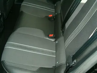 Foto 14 van Opel ASTRA 1.2 Turbo GS - 131pk