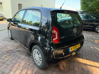 Foto 15 van Volkswagen Up! 1.0 move up! BlueMotion 5Drs Airco Elec-Ram
