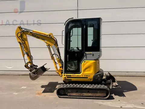 New Holland E18 SR E18 SR (bj 2011)