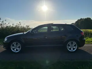 Foto 17 van Audi A3 Sportback 1.4 TFSI Attraction | Pano | Stoelverwarming | Bluetooth | Parkeersensoren