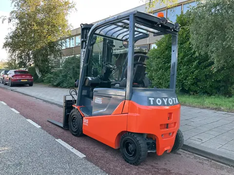 Toyota 8FBMKT25 2500KG 5.00METER HEFTRUCK (bj 2018)