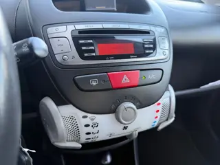Foto 15 van Toyota Aygo 1.0 VVT-i Aspiration| AUTOMAAT| AIRCO| NAP