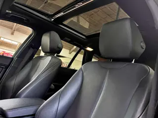 Foto 11 van BMW 3-serie Touring 318i High Executive M Sport | 19" | HUD | Panoramadak | Trekhaak | NL Geleverd