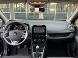Foto 29 van Renault Clio Estate 1.5 dCi Night&Day (bj 2015)