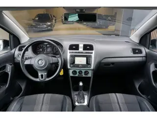 Foto 20 van Volkswagen Polo 1.2 TSI Match DSG Pano Xenon Navi Leer Cruis