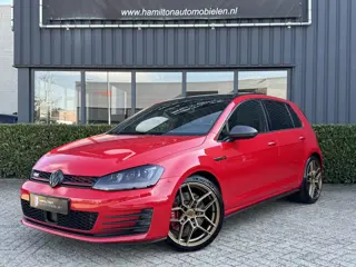 Foto 11 van Volkswagen Golf 7 GTI Performance 2.0 TSI 320pk DSG / Aut. Pano Leder Dynaudio Milltek Eventuri 19"
