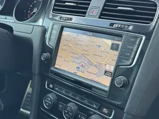 Foto 14 van Volkswagen Golf 7 GTI Performance 2.0 TSI 320pk DSG / Aut. Pano Leder Dynaudio Milltek Eventuri 19"