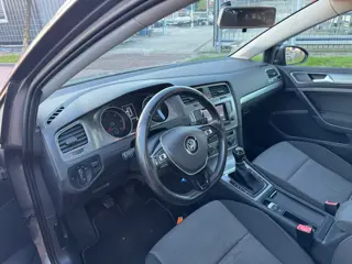 Foto 11 van Volkswagen Golf 1.6 TDI Trendline BlueMotion