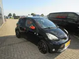 Foto 22 van Toyota Aygo 1.0 VVT-i Dynamic Orange