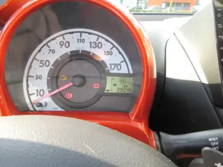Foto 18 van Toyota Aygo 1.0 VVT-i Dynamic Orange