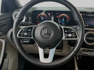 Foto 12 van Mercedes-Benz CLA-klasse Shooting Brake 250e Solution AMG Limited (NL-auto, Goed OnderH, Panorama, S