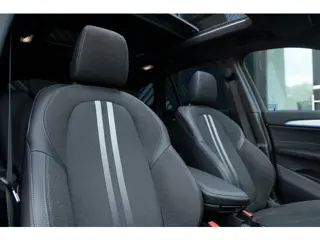 Foto 15 van BMW X1 xDrive25e M-Sport Pano HUD ACC Keyless Adapt. LED Camera Park Assist