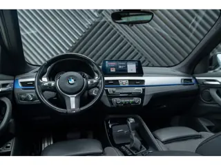 Foto 13 van BMW X1 xDrive25e M-Sport Pano HUD ACC Keyless Adapt. LED Camera Park Assist
