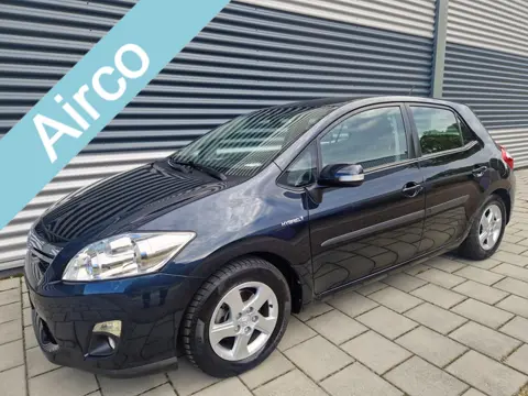 Toyota Auris 1.8 Full Hybrid Business, Trekhaak, Climatronic,