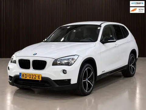 BMW X1 SDrive18i AUTOMAAT NAVI/CRUISE/ISOFIX | NETTE AUTO !