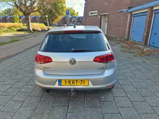 Foto 13 van Volkswagen Golf 1.2 TSI Highline AUTOMAAT